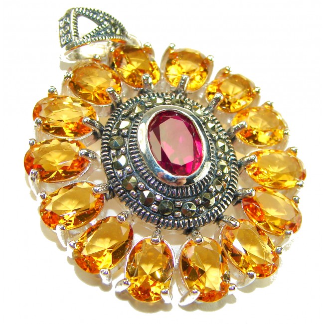 Vintage Design Genuine 22.5 carat precious Ruby Citrine .925 Sterling Silver handmade Pendant - Close-up of vintage Ruby and Citrine pendant showing detailed setting