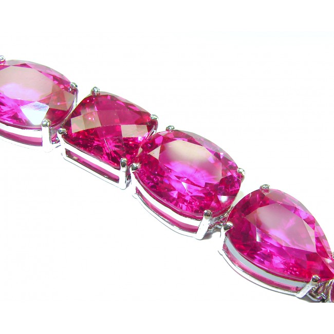 Luxurious 215.8 carat Fuchsia Pink Sapphire .925 Sterling Silver handcrafted Bracelet - Close-up of fuchsia pink sapphire bracelet stones