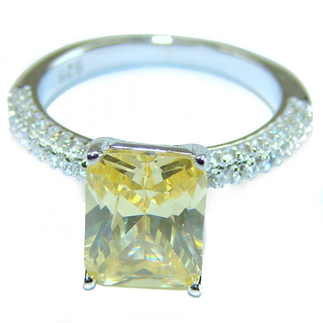 emerald cut 4.2 carat yellow Sapphire .925 Sterling Silver brilliantly handcrafted ring s. 7 1/4 - Close-up of emerald cut yellow sapphire ring in sterling silver