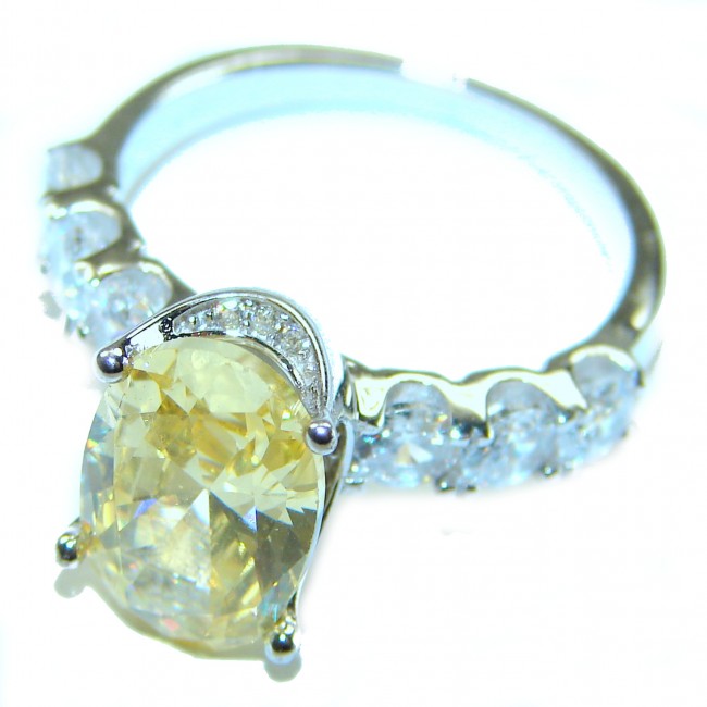 Esmeralda cut 7.2 carat yellow Sapphire .925 Sterling Silver brilliantly handcrafted ring s. 7 1/4 - Close-up of 7.2 carat yellow Sapphire ring in .925 Sterling Silver.