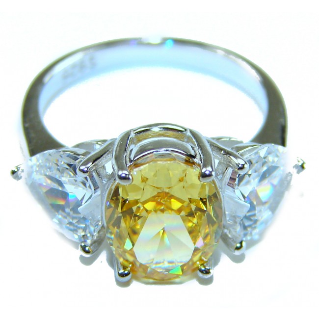 Oval cut 6.2 carat yellow Sapphire .925 Sterling Silver brilliantly handcrafted ring s. 6 - Oval yellow sapphire ring in sterling silver, top view close-up.