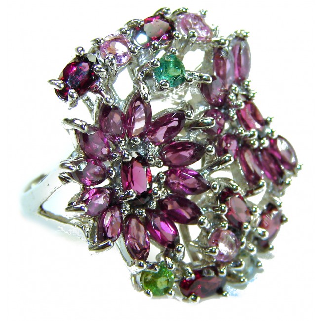 Summer Time 25.5 carat Red Garnet .925 Sterling Silver handcrafted ring; s. 8