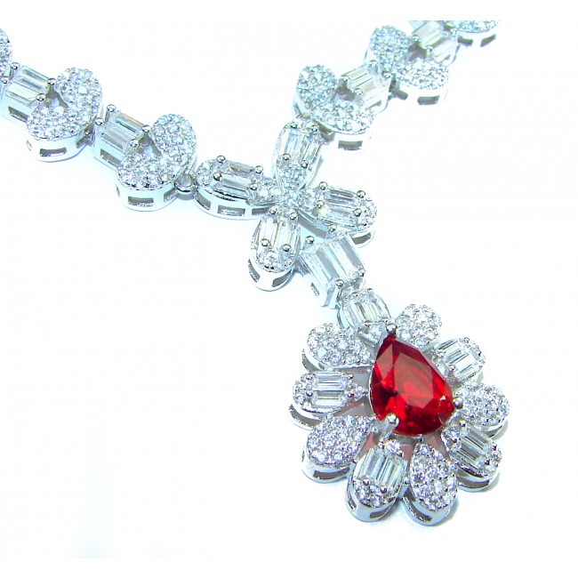 Art Deco - Luxurious natural 12.5 carat Ruby .925 Sterling Silver handmade Statement necklace - Close-up of Art Deco necklace with 12.5 ct Ruby and diamond details.