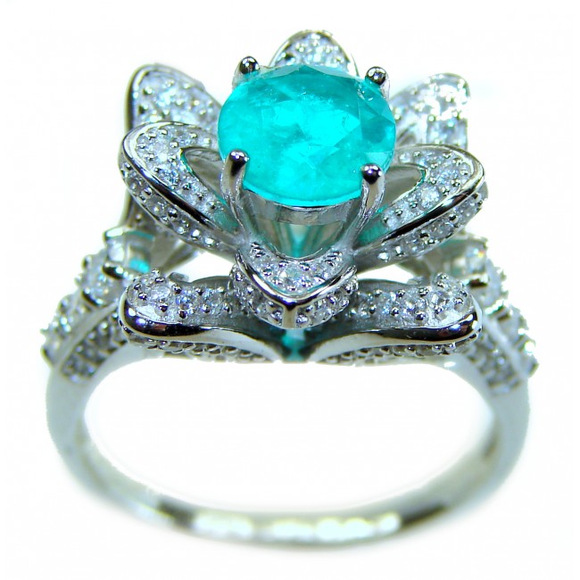 Gabriella - Luxurious 3.6 carat Emerald .925 Sterling Silver handcrafted Cocktail Ring s. 6 1/2 - Emerald ring close-up, 3.6 carat, .925 Sterling Silver.