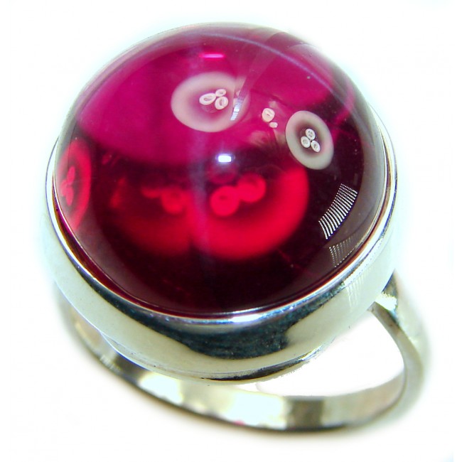 Bella Rosa Genuine 10.5 CARAT Star Ruby .925 Sterling Silver Large Statement Ring size 7 1/2 - Close-up of Bella Rosa 10.5 CARAT Star Ruby in .925 Sterling Silver ring