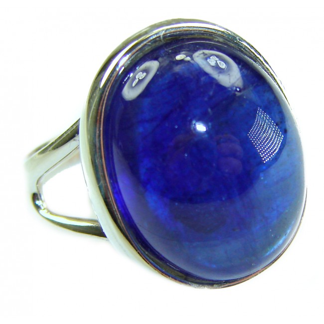 Precious Sapphire - authentic 25.2 carat Sapphire .925 Sterling Silver Eternity Ring size 9 - Close-up of a 25.2 carat sapphire ring in .925 silver setting.