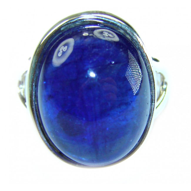 Precious Sapphire - authentic 25.2 carat Sapphire .925 Sterling Silver Eternity Ring size 9 - Close-up of a 25.2 carat precious sapphire ring in .925 silver setting