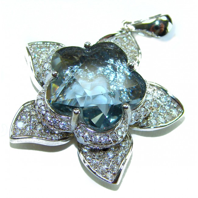 Sublime genuine 15.5 carat Tanzanite .925 Sterling Silver handmade Pendant