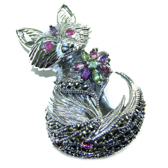 Fox - Natural Ruby .925 Sterling Silver handmade Pendant Brooch - Fox pendant with rubies on sterling silver, top view.