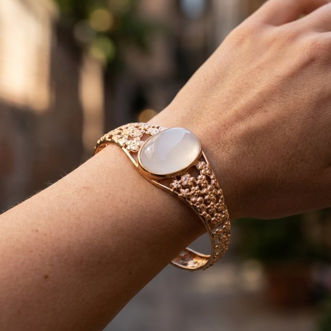 Vintage Beauty Genuine 20.5 carat Brazilian Rose Quartz Rose quartz 18K Gold over .925 Sterling Silver handcrafted Bracelet / Cuff - Vintage Beauty bracelet on wrist, side view with rose quartz stone.