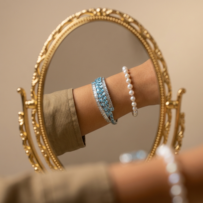 Pacifica - One of the kind - 45.2 carat Swiss Blue Topaz .925 Sterling Silver handmade Bracelet