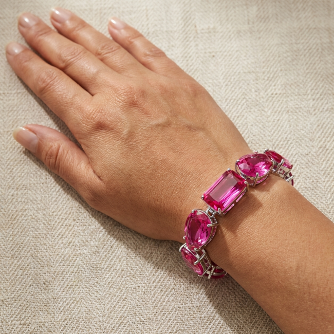 Luxurious 140.4 carat Fuchsia Pink Sapphire .925 Sterling Silver handcrafted Bracelet