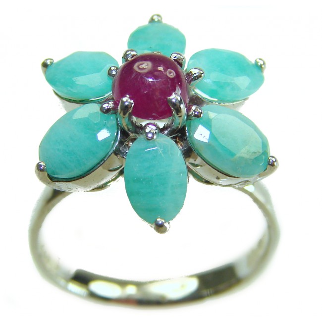 Real Beauty Natural 8.9 carat Ruby Emerald .925 Sterling Silver handmade Statement Ring size 7 - Top view of flower-shaped ruby and emerald sterling silver ring