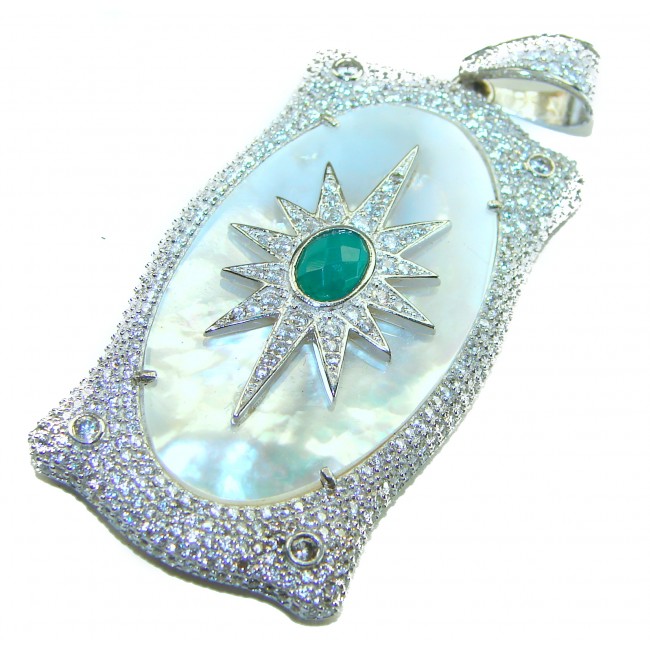 Precious Blister Pearl 2.4 carat Emerald .925 Sterling Silver .925 Sterling Silver Pendant