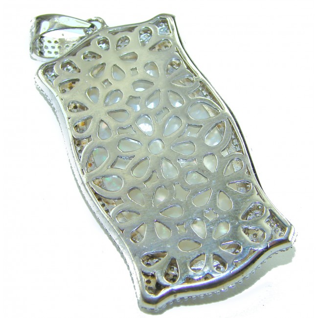 Precious Blister Pearl 2.4 carat Emerald .925 Sterling Silver .925 Sterling Silver Pendant