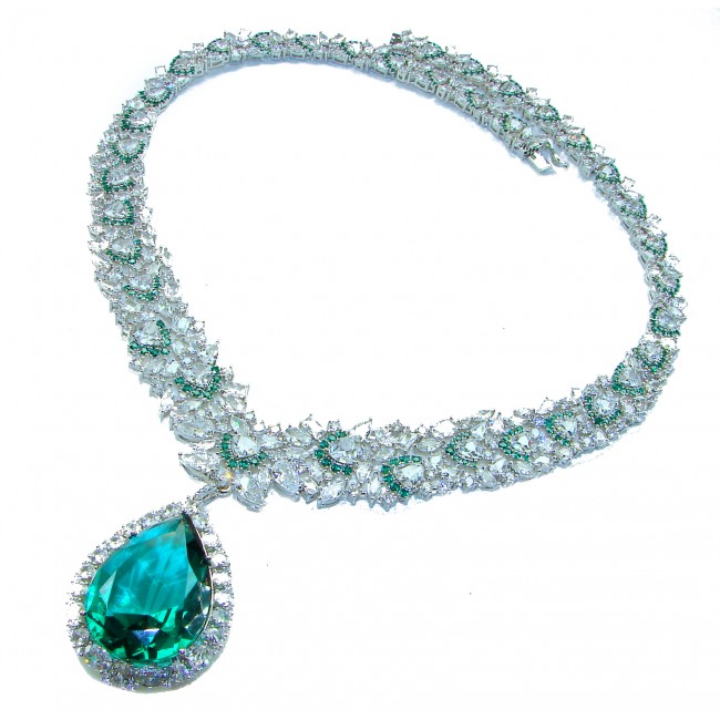 Vintage style - Timless Beauty 38.5 carat Emerald .925 Sterling Silver handcrafted Statement necklace