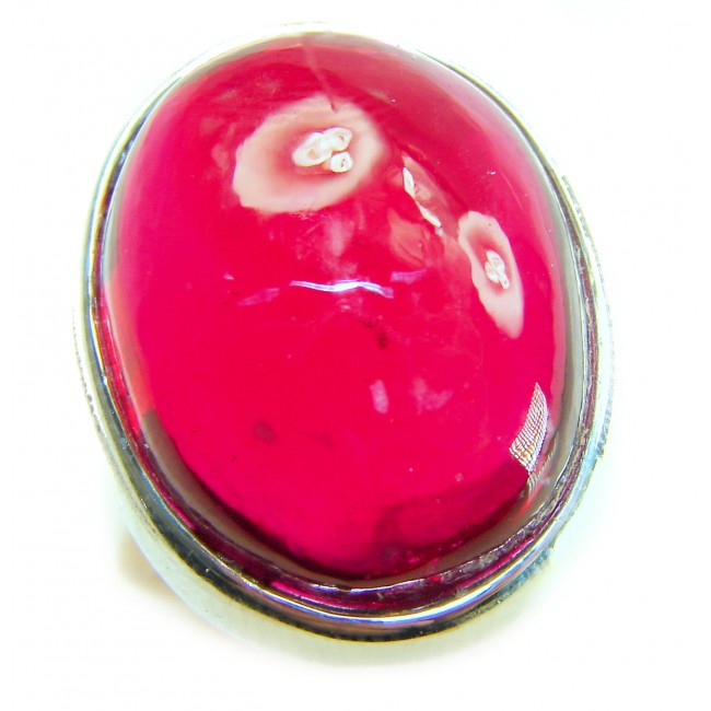 Bella Rossa Genuine 36.5 CARAT Star Ruby .925 Sterling Silver Large Statement Ring size 7 - Close-up of Bella Rossa 36.5 CARAT Star Ruby in .925 Sterling Silver.