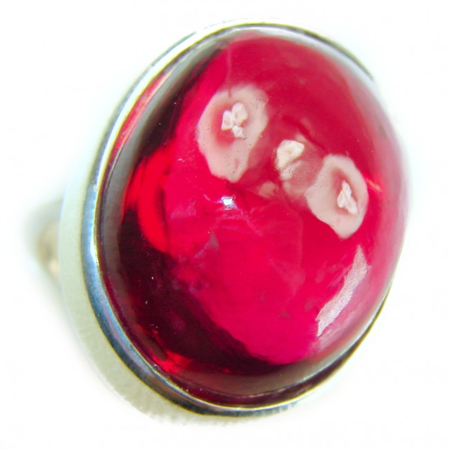 Bella Rossa Genuine 36.5 CARAT Star Ruby .925 Sterling Silver Large Statement Ring size 7 - Close-up of Bella Rossa 36.5 carat star ruby set in .925 sterling silver.