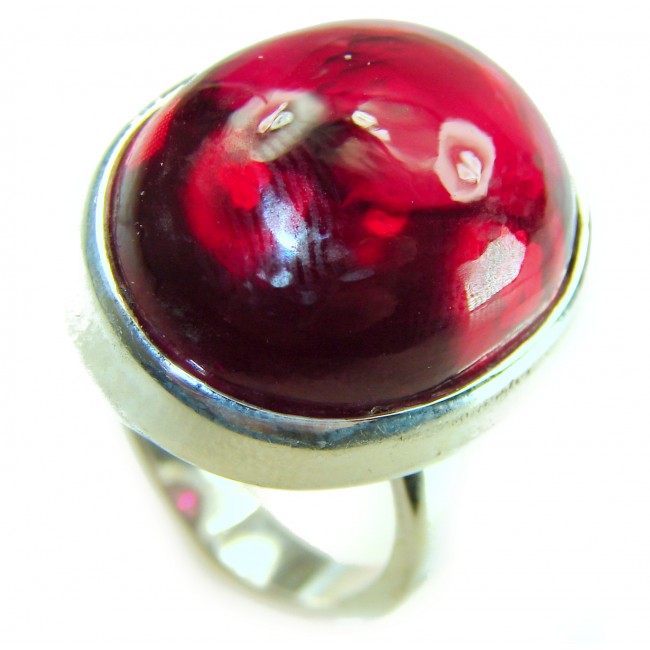 Bella Rossa Genuine 36.5 CARAT Star Ruby .925 Sterling Silver Large Statement Ring size 7 - Stone close-up of Bella Rossa Star Ruby in .925 Sterling Silver ring