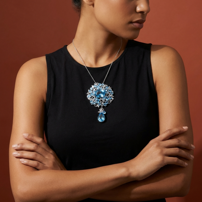 An exuberantly Large 75.5 grams Vintage style Swiss Blue Topaz .925 Sterling Silver DIPPED IN RHODIUM handmade LARGE Pendant - Brooch - photo 1