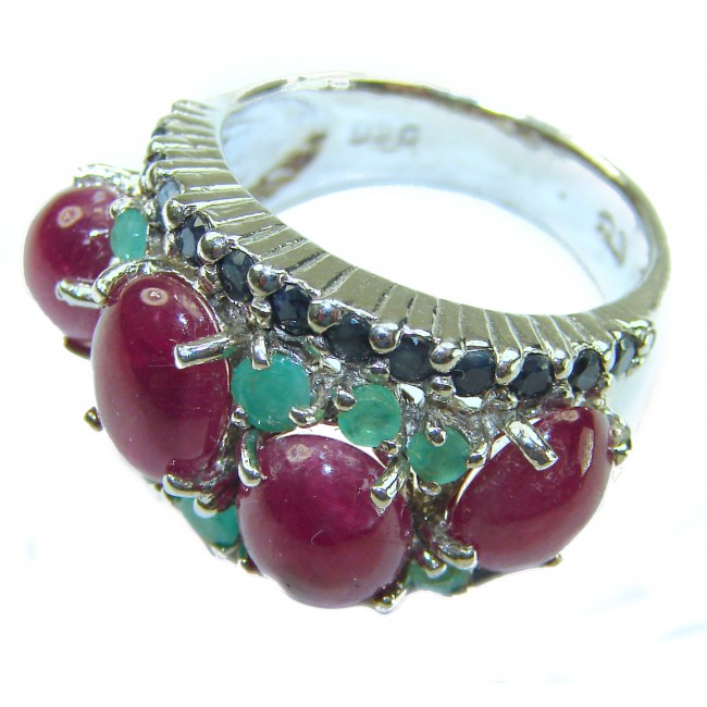 Precious natural Kashmir Ruby rhodium over .925 Sterling Silver handmade ring size 8 - Side view of Kashmir ruby ring with blue and green gemstones