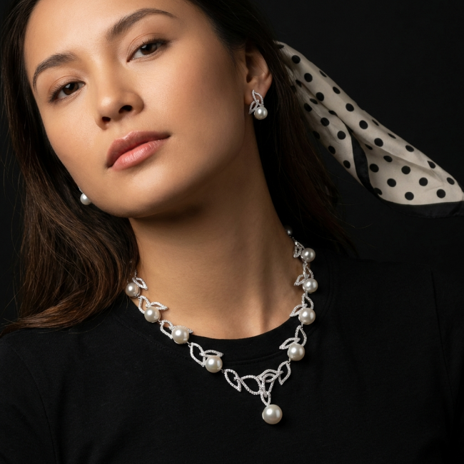 Baroque Style natural white Pearl 14K white Gold over .925 Sterling Silver handcrafted Necklace - photo 1