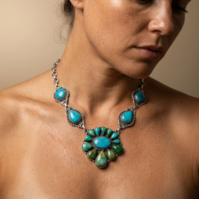 Go West ! Authentic Kingman Turquoise .925 Sterling Silver handmade Statement necklace; 18 inches long