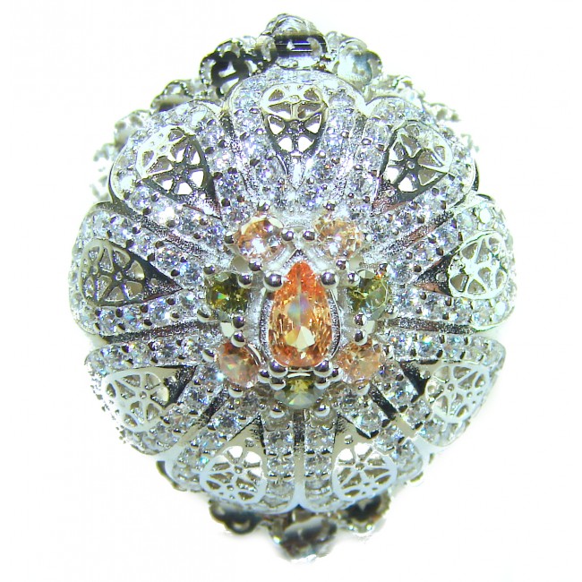 Casablanca Italy made 1.8 carat yellow Sapphire .925 Sterling Silver brilliantly handcrafted ring s. 8 - Close-up of Casablanca jewelry 1.8 carat yellow sapphire in sterling silver