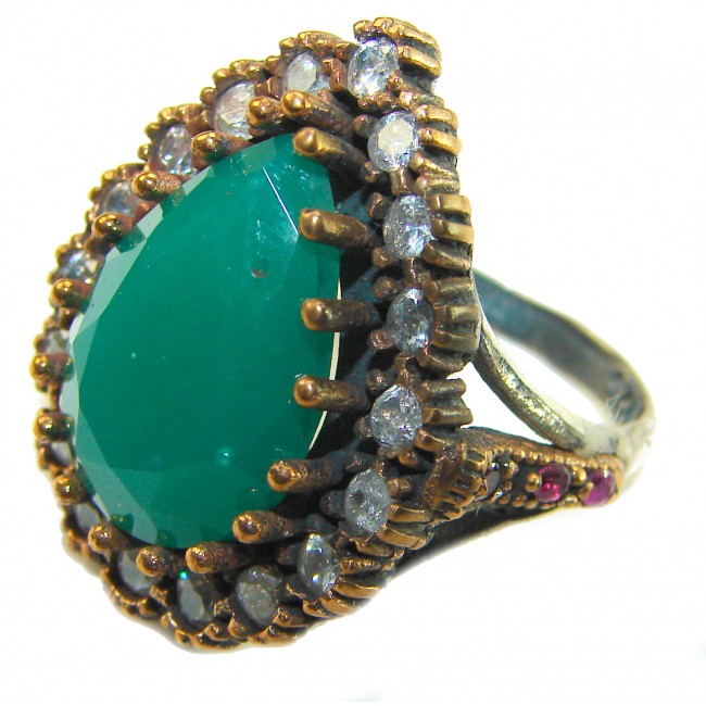 Victorian Style 24.5 carat Emerald & White Topaz Copper over Sterling Silver ring; s. 9