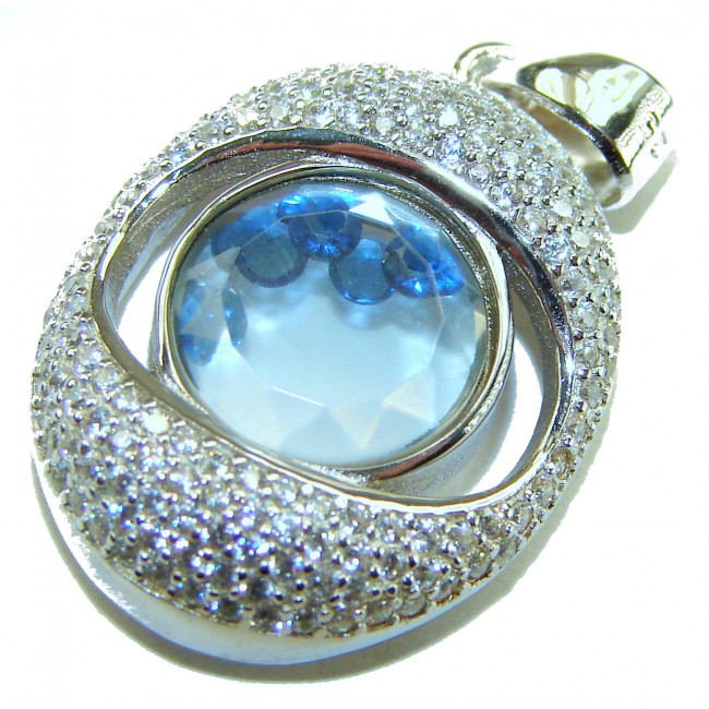 Floating Memories 10.5 carat Sapphire .925 Sterling Silver Handcrafted Statement pendant - Close-up of Sapphire Floating Memories pendant in sterling silver