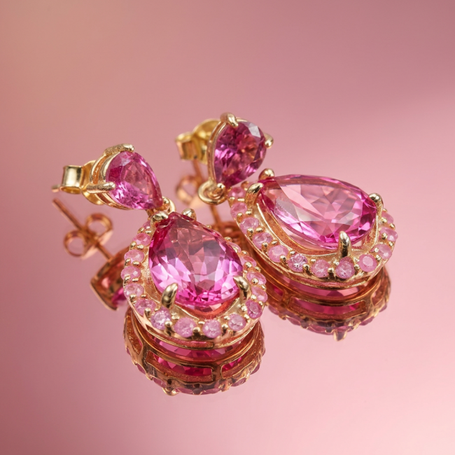 Tiffany - authentic 9.5 carat Pink Sapphire 0.7 carat Kasmir Ruby .925 Sterling Silver dipped in 22K Gold handcrafted Statement Earrings