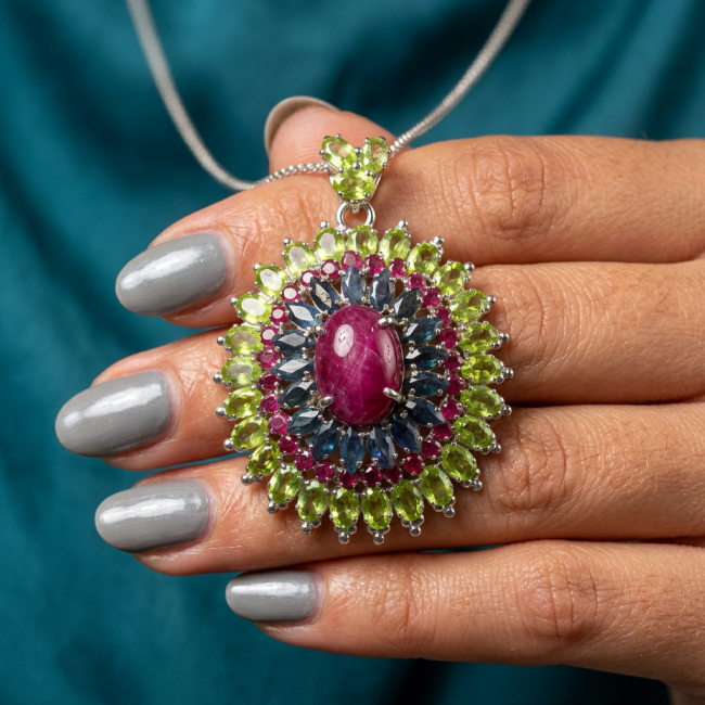 Giovanna- Victorian style - 49.5 carat Authentic Ruby .925 Sterling Silver handcrafted Pendant Brooch