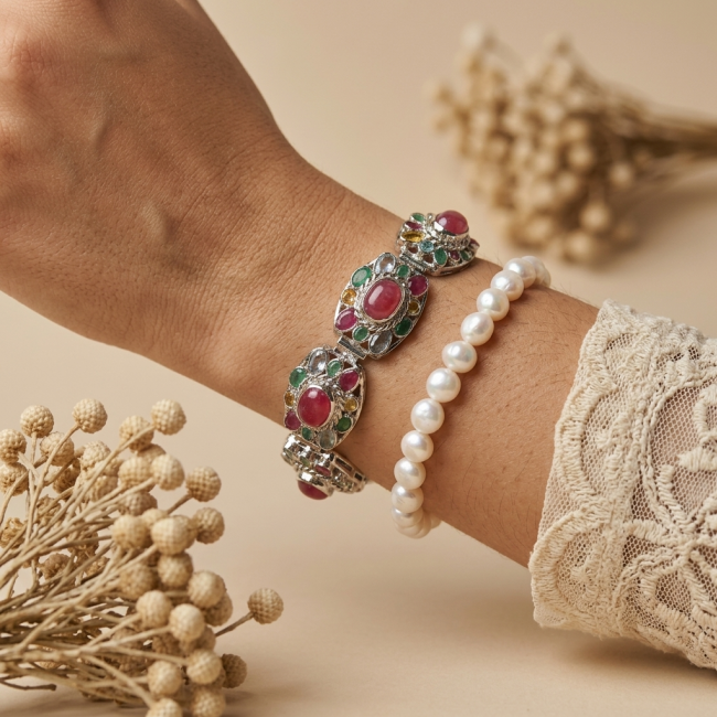 Lavishly Abundant - Spectacular 185.9 carat authentic Star Ruby .925 Sterling Silver handmade Bracelet