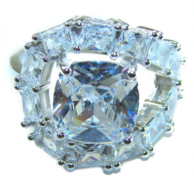 New Concept 14.5 carat White Topaz .925 Sterling Silver ring size 7 - Close-up of New Concept 14.5 carat White Topaz ring in sterling silver