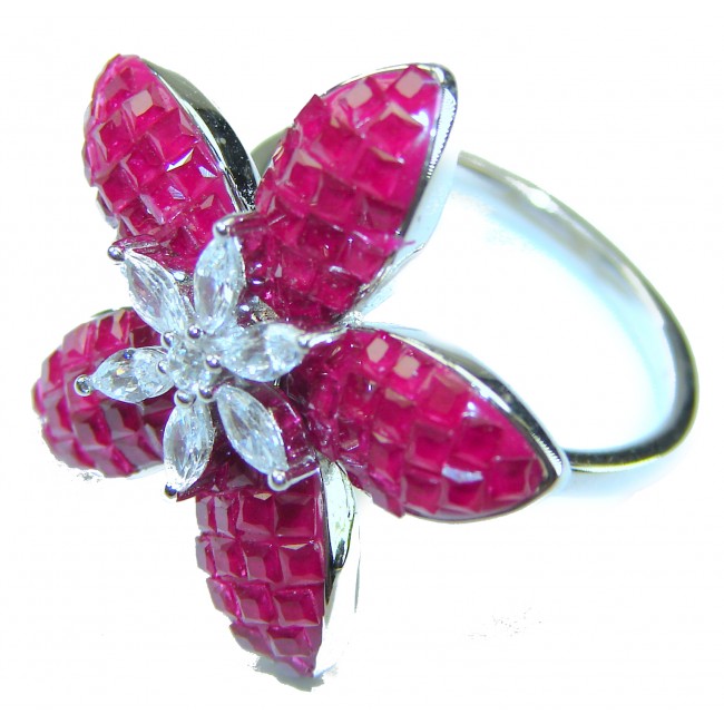 Born to Glam authentic 10.2 carat Ruby .925 Silver handcrafted Ring s. 8 - Ruby flower ring in silver, top view close-up showing intricate design
