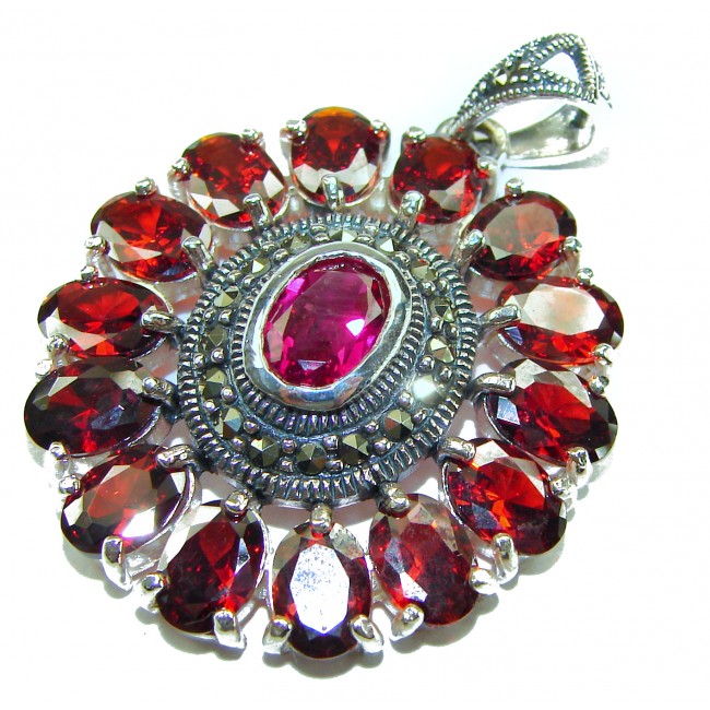 Marvelous Natural 20.8 carat Mozambique Garnet .925 Sterling Silver Handcrafted pendant