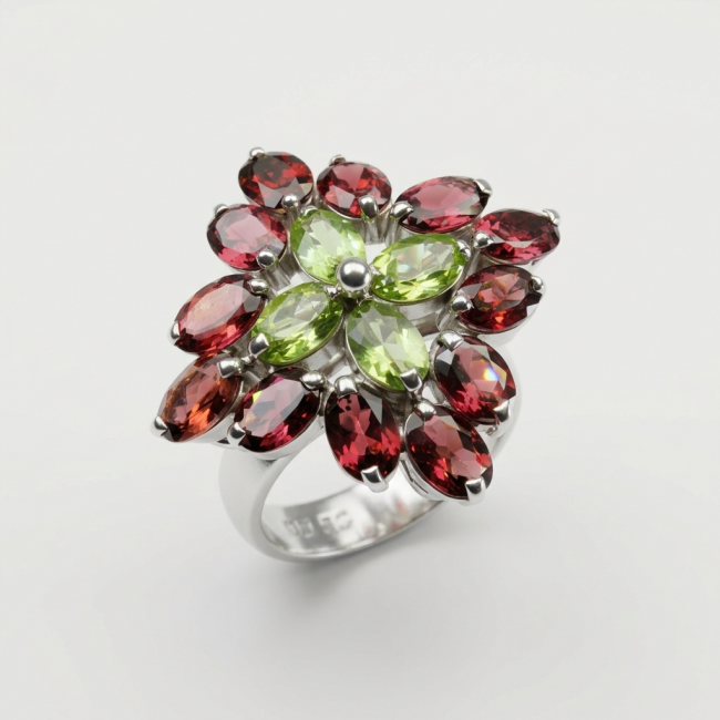 Royalty 15.8 carat authentic Himalayan Peridot Garnet .925 Sterling Silver Handcrafted Statement Ring size 8 - photo 2