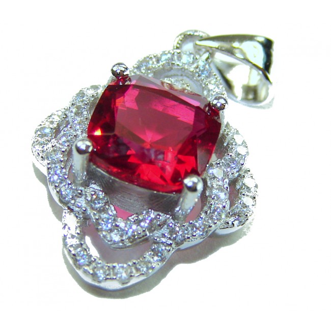 Marvelous Natural 5.8 carat Mozambique Garnet .925 Sterling Silver Handcrafted pendant