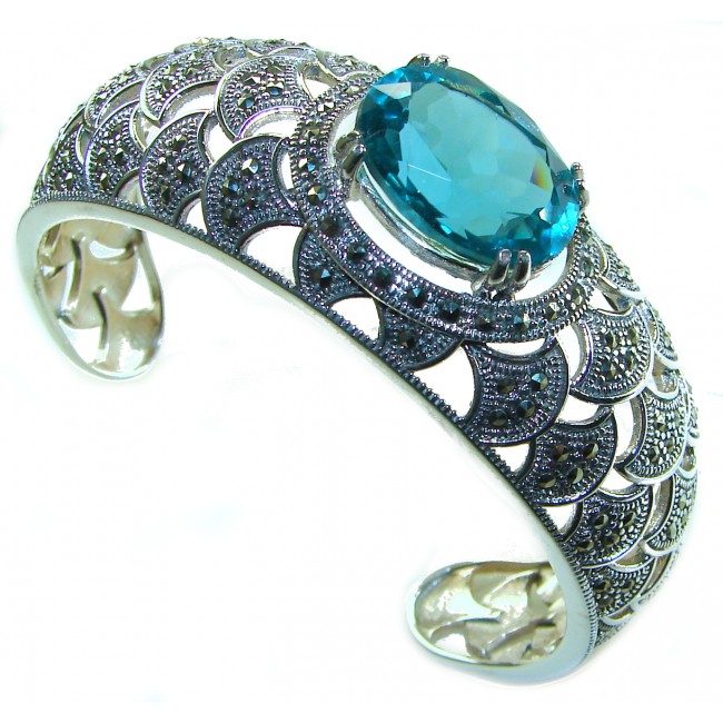 New Universe Genuine 22.5 carat Aquamarine Marcasire .925 Sterling Silver handmade Bracelet Cuff