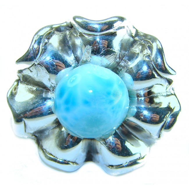 Large 8.2 carat Blue Perfection Blue Larimar .925 Sterling Silver handmade Large ring size 8 - Close-up of Blue Larimar in sterling silver setting
