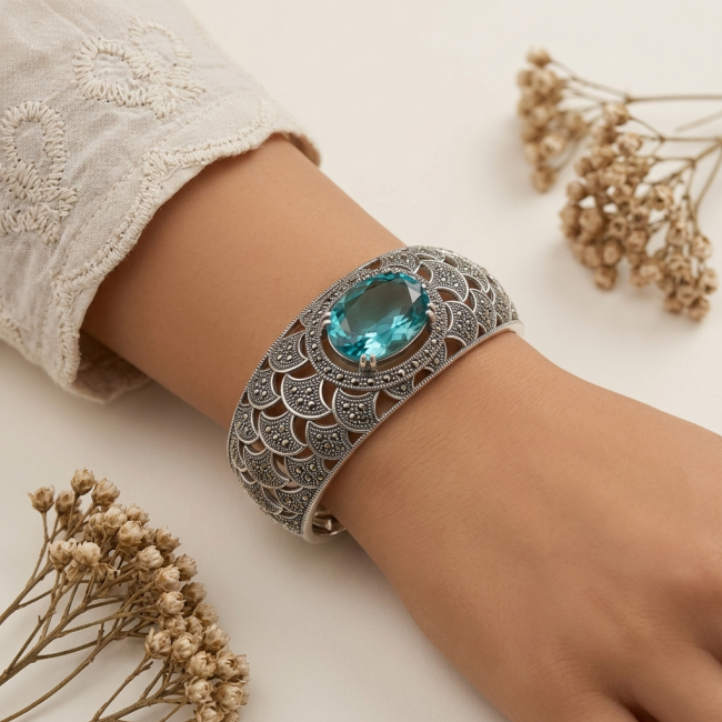 New Universe Genuine 22.5 carat Aquamarine Marcasire .925 Sterling Silver handmade Bracelet Cuff