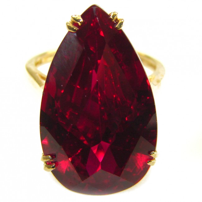 Carmen Natural 28.4 carat Ruby .925 Sterling Silver dipped in 22K Gold handmade Large Statement Ring size 7 - Close-up of Carmen Natural 28.4 carat Ruby ring in .925 Sterling Silver.
