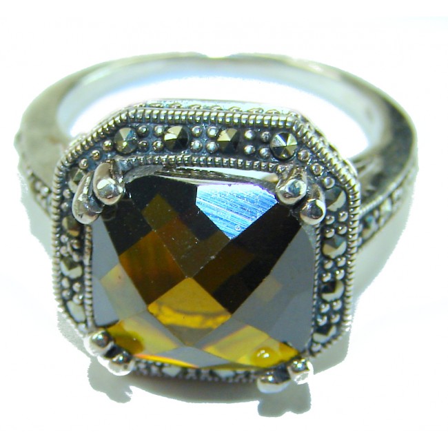 Exotic Beauty oval cut 22.5 carat Helenite .925 Sterling Silver dipped in Real Gold handmade Ring s. 9