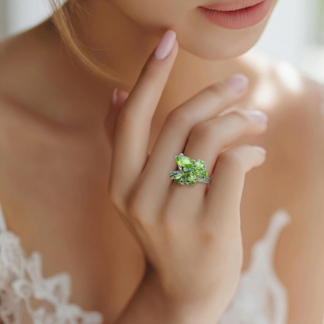 Authentic 8.9 carat Peridot .925 Sterling Silver handmade Ring s. 7 - photo 1