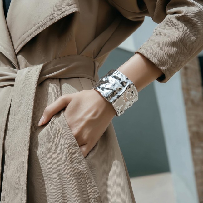 Silver Waves Precious Women Silver bracelet