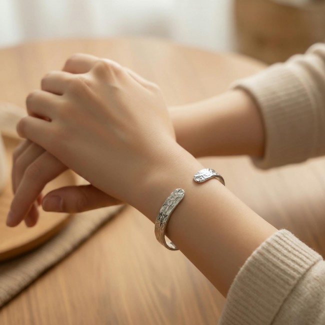 Simplicity Precious Women Silver bracelet