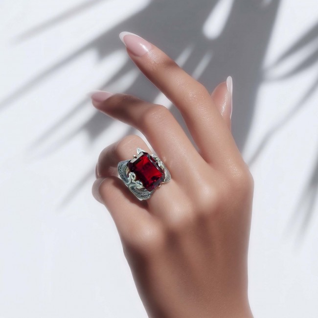 Two Swans Authentic 27.4 carat Garnet .925 Sterling Silver brilliantly handcrafted large Statement Ring size 8 1/4