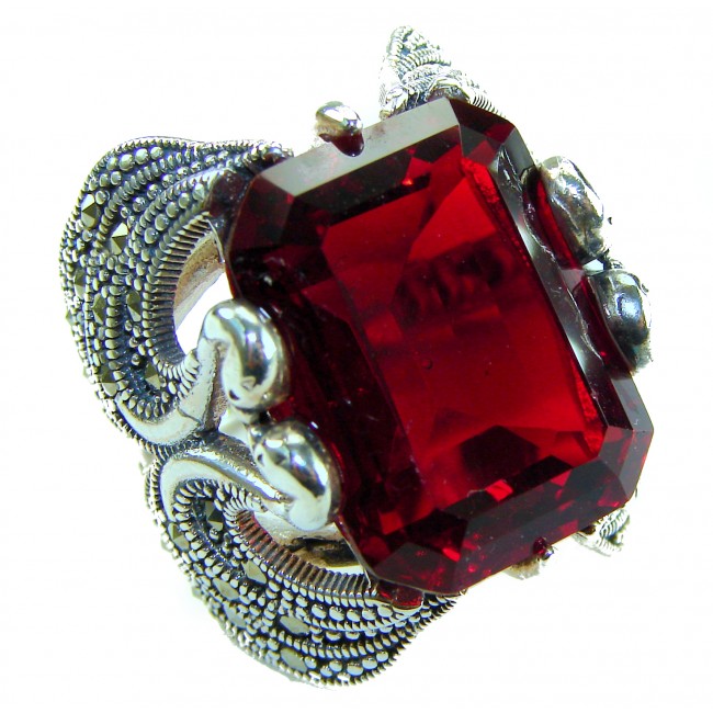 Two Swans Authentic 27.4 carat Garnet .925 Sterling Silver brilliantly handcrafted large Statement Ring size 8 1/4
