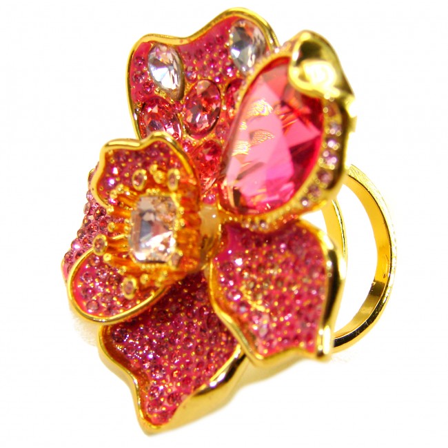 Hibiscus 27.5 carat Pink Amethyst 14K Gold over .925 Silver handcrafted Cocktail Ring s. 7 - Close-up of Hibiscus Pink Amethyst ring, 14K gold over silver.