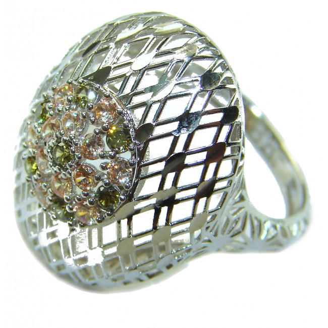 Casablanca Italy made 1.8 carat Morganite Peridot .925 Sterling Silver brilliantly handcrafted ring s. 9 - Side view of Casablanca Italy ring with Morganite and Peridot stones.